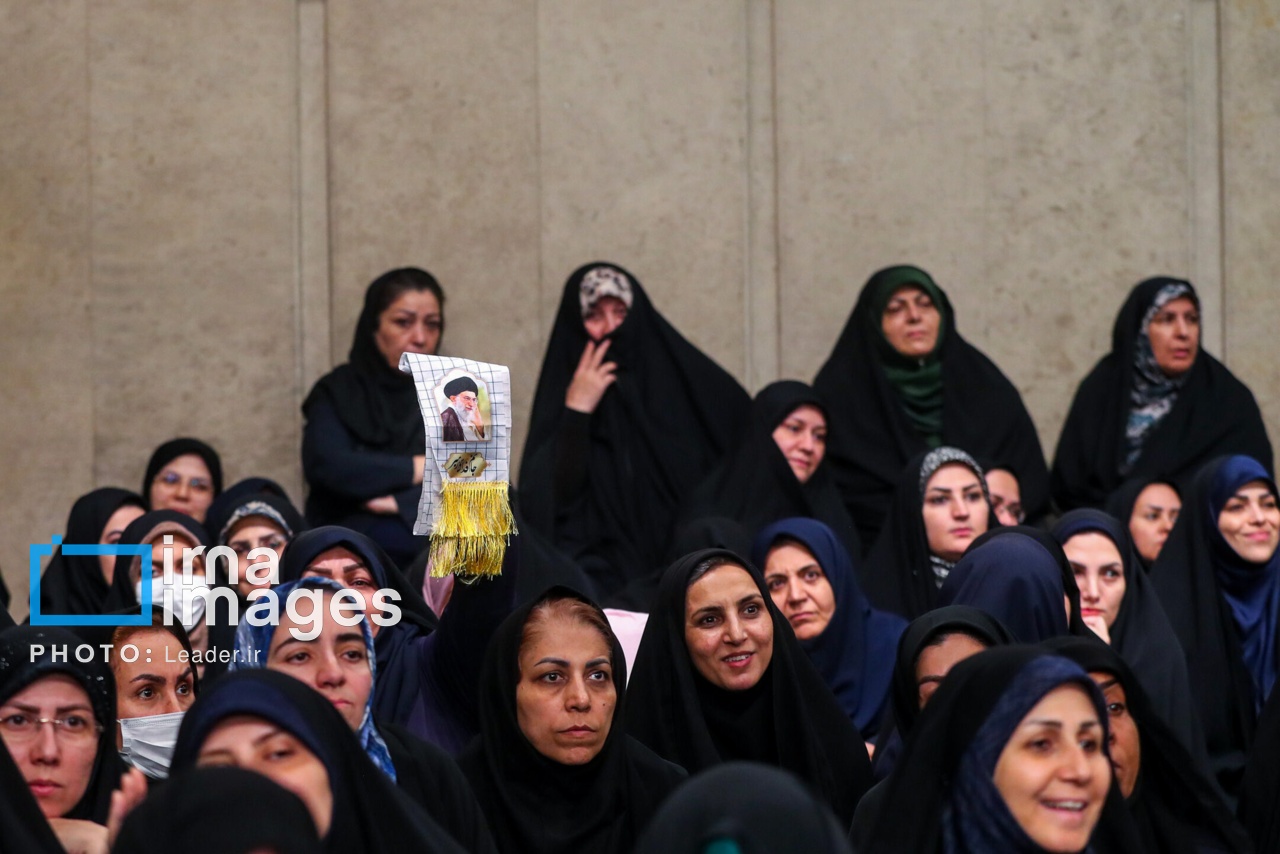 تصاویر: دیدار کارگران سراسر کشور با رهبر انقلاب