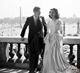 عکس/ دختری که از دربار ترد شد