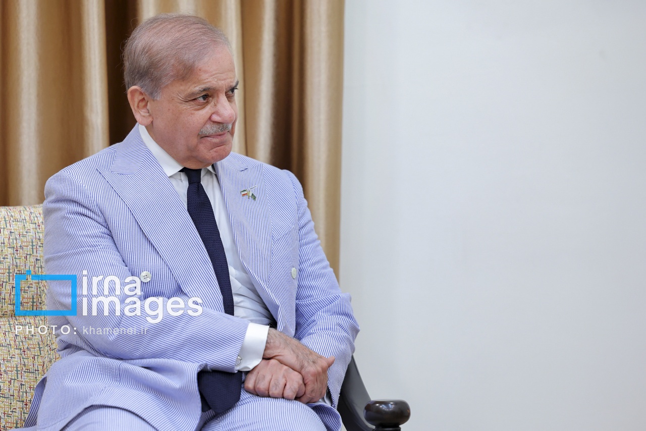تصاویر: دیدار نخست وزیر پاکستان با رهبر انقلاب