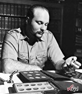 عکس/ پادشاهی که به نفع پسر شش ماهه‌اش استعفا داد