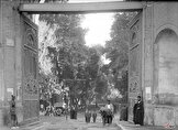 عکس/ تصویری قدیمی از سردر باغ ملی تهران در سال ۱۳۰۵