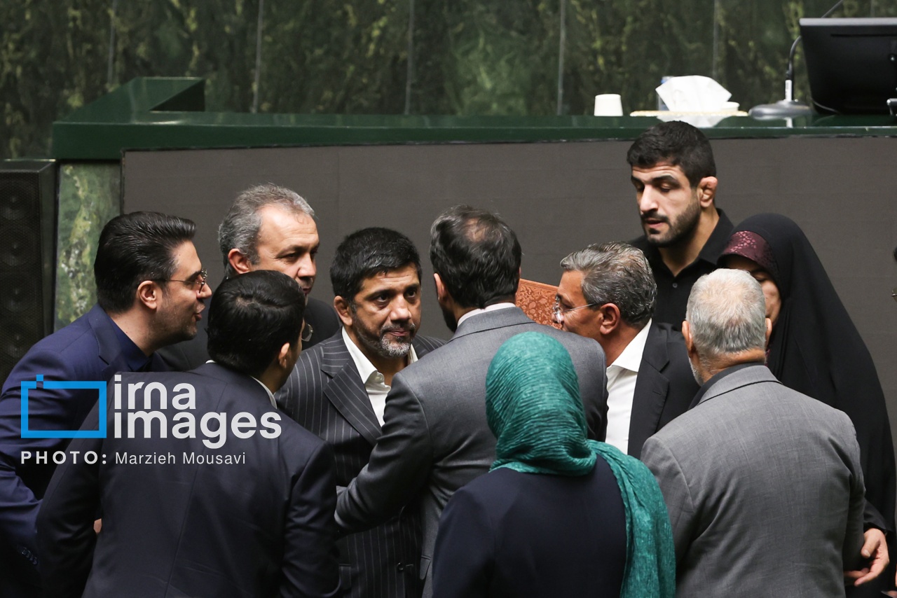 تصاویر: جلسه علنی مجلس شورای اسلامی - ۱۳ مهر ۱۴۰۴