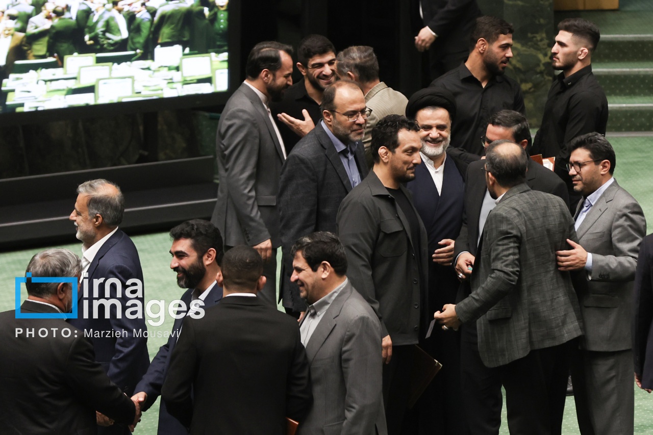 تصاویر: جلسه علنی مجلس شورای اسلامی - ۱۳ مهر ۱۴۰۴