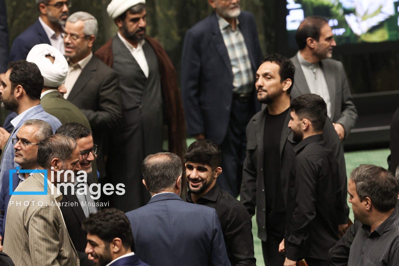 تصاویر: جلسه علنی مجلس شورای اسلامی - ۱۳ مهر ۱۴۰۴