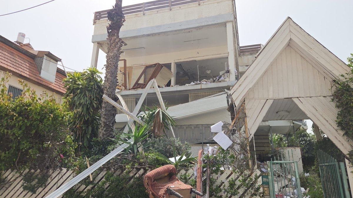  رسانه‌های رژیم صهیونیستی: آسیب به خانه موشه گیونی، رهبر حزب دگل هاتوره و عضو کنست بر اثر موشک ایرانی