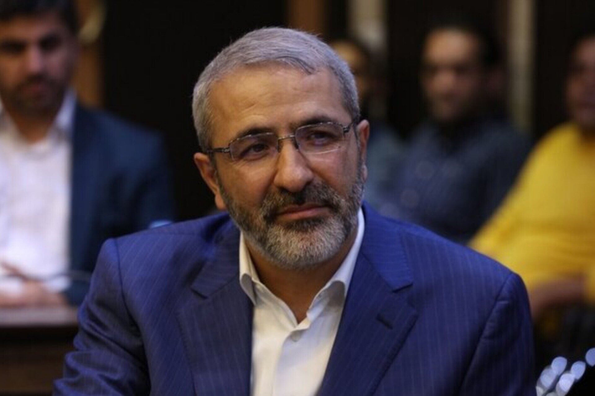 شهردار کرج: پل B1 در دو مرحله مورد اصابت قرار گرفت؛ بار اول آسیب جزئی‌تری دید، سپس بعد از پاک‌سازی مجدداً با بیش از ۹ بمب سنگین مورد اصابت واقع شد/ تعداد زیادی از شهروندان در این حادثه شهید شدند/ باعث تأسف است که می‌گویند روی این پل لانچر بوده؛ به فرض هم که بوده، آیا نباید ما لاشه آن را ببینیم؟