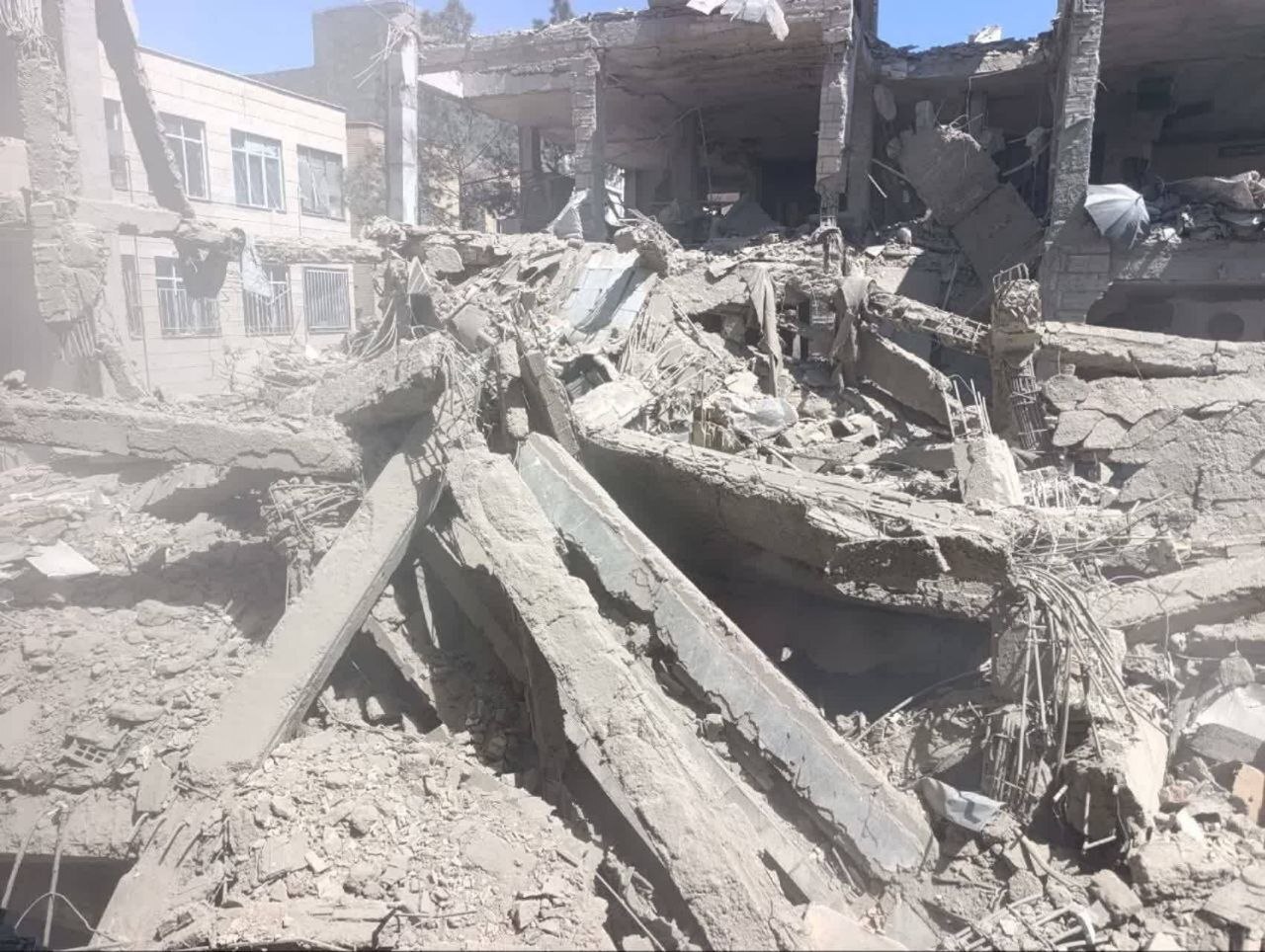 تصاویری از جنایت آمریکایی-صهیونی در ساعت ۳:۱۵ بامداد - شهرک وائین شهریار