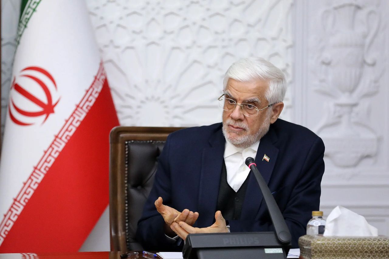 واکنش عارف به آتش‌بس: صبح پیروزی بخیر/ امروز تاریخ ورق خورد، دنیا به قطب جدید قدرت سلام کرد و عصر ایران آغاز شد