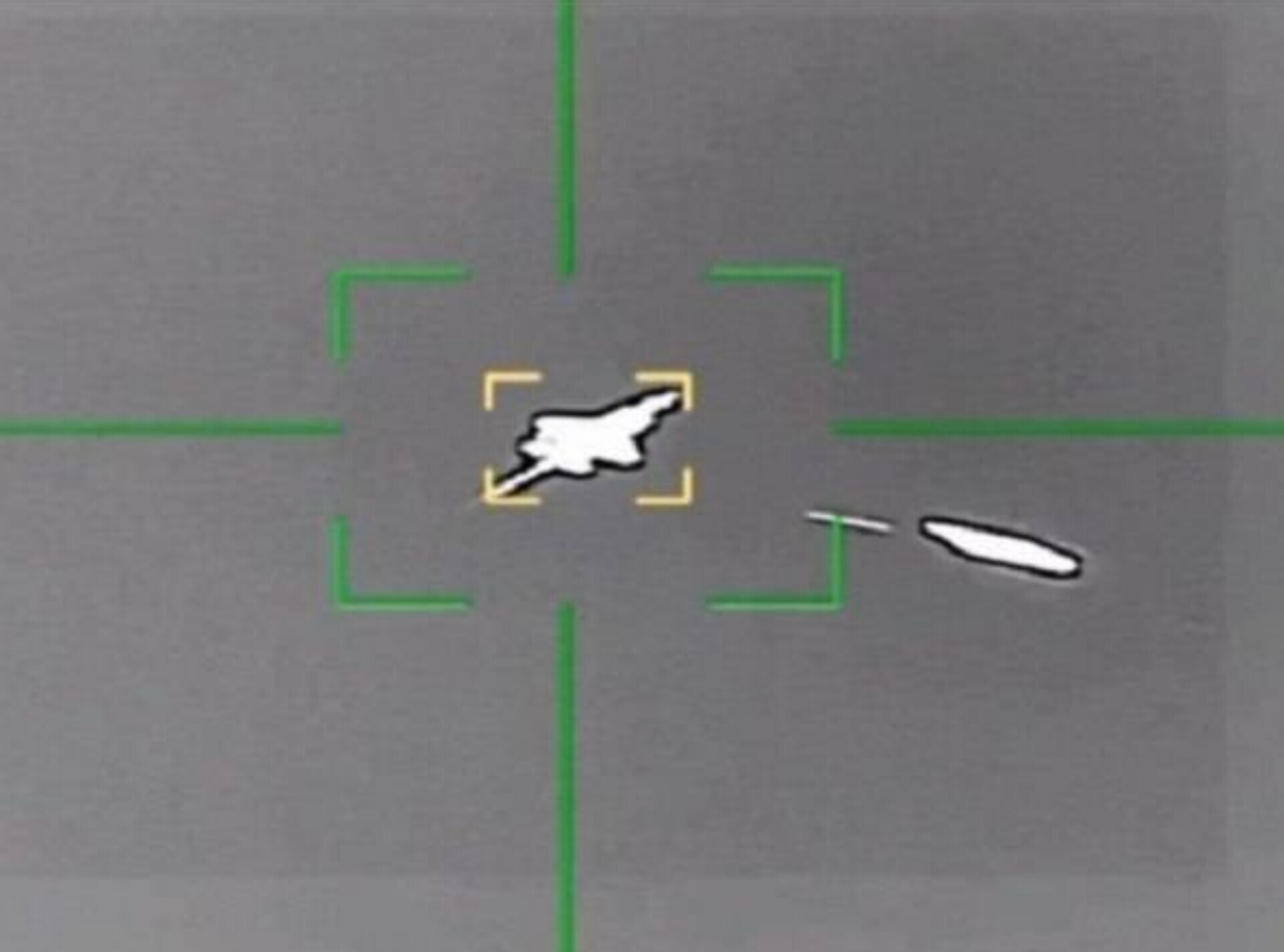 ارتش: یک جنگنده F15 متجاوز مورد هدف قرار گرفت/ رویترز: انفجار در مهازه بحرین در ۹ مارس، ناشی از یک موشک پاتریوت تحت عملیات آمریکا بود/ گفت‌وگوی تلفنی وزرای امور خارجه ایران و عمان/ نماینده ایران در سازمان دریانوردی: عبور کشتی‌ها از تنگه هرمز با هماهنگی برای ترتیبات امنیتی و ایمنی، امکان‌پذیر است/ الجزیره: صدای انفجارها در مناطق مرکزی اسرائیل در پی حمله موشکی ایران