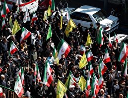 ببینید / تصاویر هوایی از حضور  مردم و دسته‌های عزاداری در مراسم اربعین شهادت رهبر انقلاب در حوالی خیابان کشوردوست