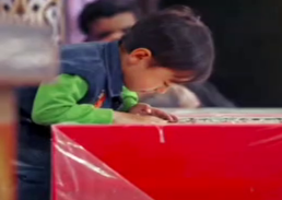 ببینید / مراسم وداع با پیکر شهدای هوافضا با حضور خانواده‌هایشان