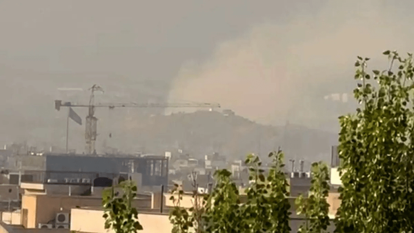 فارس: دود مشاهده شده در مناطق جنوبی تهران ناشی از عملیات پاکسازی پالایشگاه و انبار نفت تهران است/ حریق یا خطر جدی در مجموعه وجود ندارد