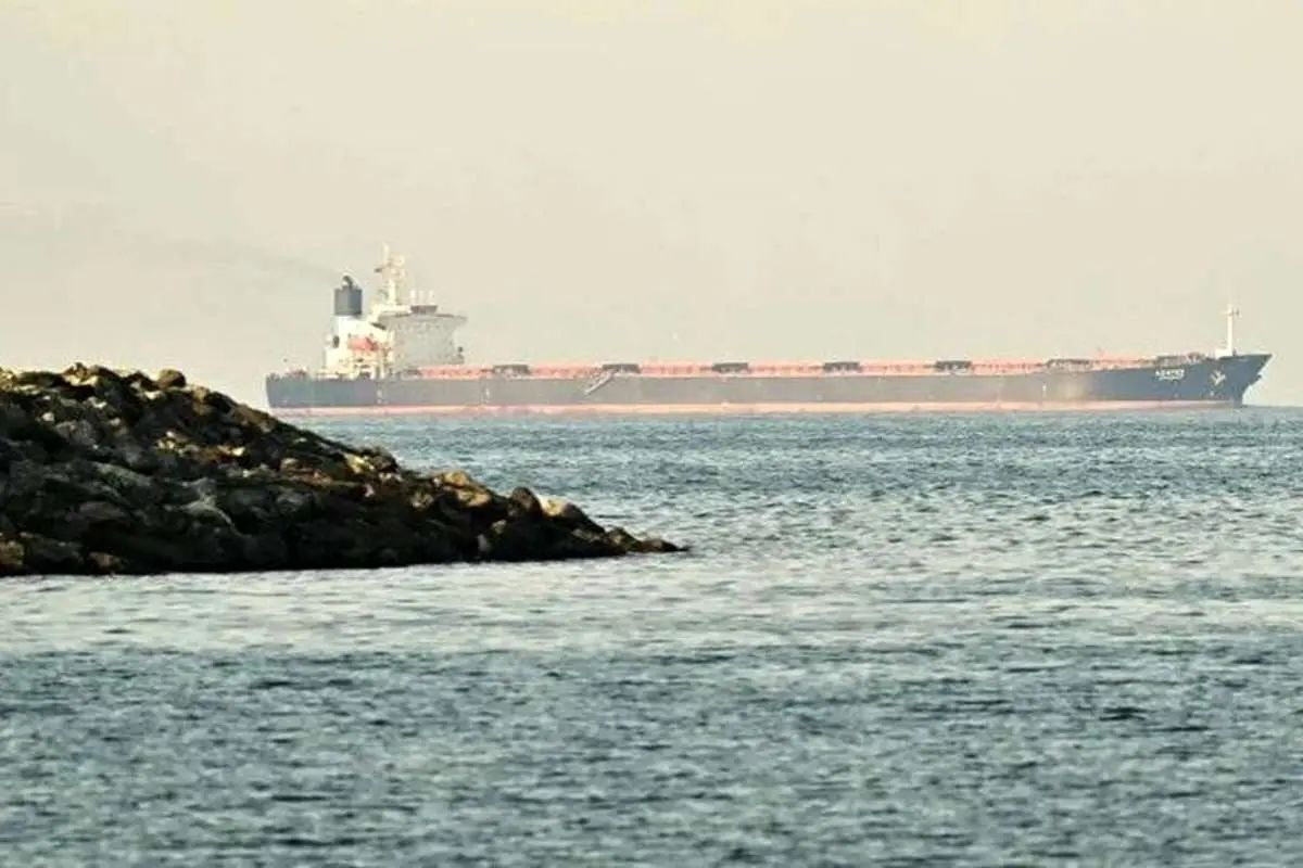 رویترز به نقل از داده‌های کشتیرانی: سه ابر نفتکش مملو از نفت در زمان آتش‌بس دو هفته‌ای، از تنگه هرمز عبور کرده‌اند