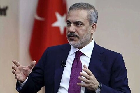 وزیر خارجه ترکیه: آمریکا و ایران در مورد آتش‌بس جدی هستند؛ البته همیشه عامل اسرائیل وجود دارد/ ممکن است که آتش‌بس به ۴۵ روز تمدید شود؛ مانع اصلی مسئله غنی‌سازی و پیشرفت در آن است/ شاید از نظر فنی واقع‌بینانه نباشد که مذاکرات ظرف ۱۵ روز نهایی شوند/ معتقدم که تهران پیشنهاد واشنگتن را ارزیابی کرده و به آن پاسخ می‌دهد