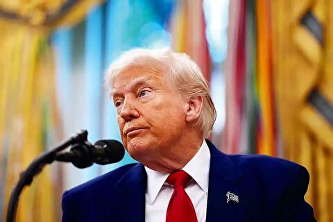 آسوشیتدپرس: ترامپ هیچ گزینه خوبی ندارد؛ او مجبور می‌شود که در مورد برخی مسائل با تهران مصالحه کند/ ابزار نظامی‌ای که رئیس‌جمهور آمریکا بتواند برای رسیدن به خواسته‌های خود از آن استفاده کند، وجود ندارد/ آمریکایی‌ها استقامت بسیار کمتری نسبت به ایرانی‌ها در مسائل اقتصادی دارند