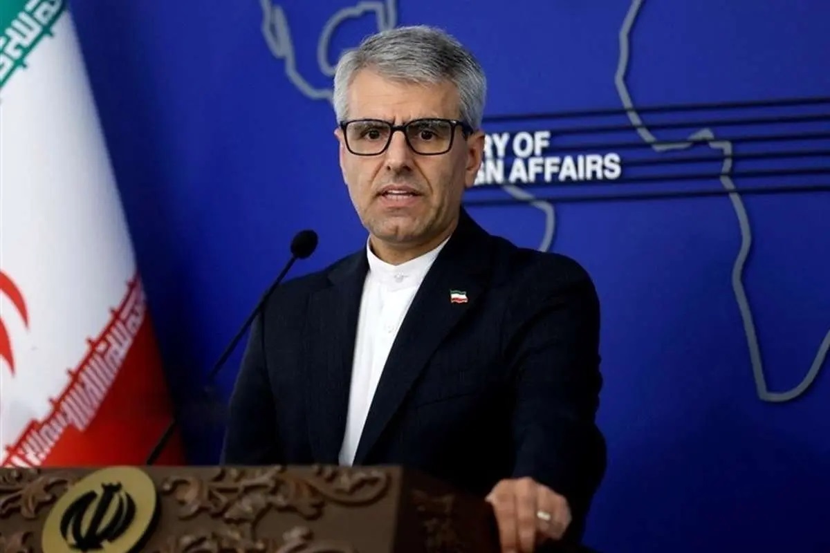 سخنگوی وزارت خارجه در واکنش به محاصره دریایی آمریکا: آیا می‌توان از طریق «انتقام اختیاری» علیه اقتصاد جهانی، در یک «جنگ اختیاری» غیرقانونی پیروز شد؟ / آیا ارزش دارد که برای تحقیر طرف مقابل، بینی خود را ببریم؟