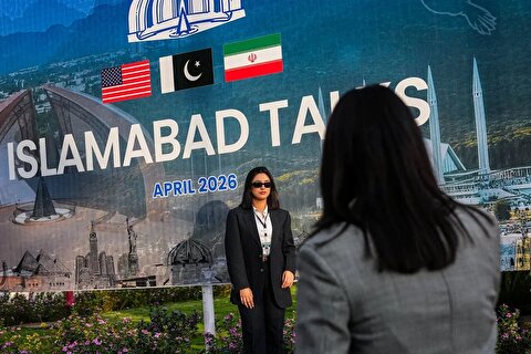 آسوشیتدپرس به نقل از مقامات آمریکایی: دور جدیدی از مذاکرات بین واشنگتن و تهران ممکن است روز پنجشنبه برگزار شود / اسلام آباد بار دیگر به عنوان گزینه ای برای میزبانی مطرح شده؛ شهر ژنو سوئیس نیز همچنان یک احتمال قوی برای میزبانی مورد انتظار است