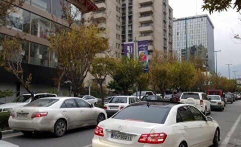 فرمانده سپاه منطقه ۱۰ تهران درباره انفجار تروریستی خیابان امام خمینی: انفجار محدود توسط عناصر خائن و وطن‌فروش اتفاق افتاد؛ تلفات جانبی و خسارت حادی در بر نداشت