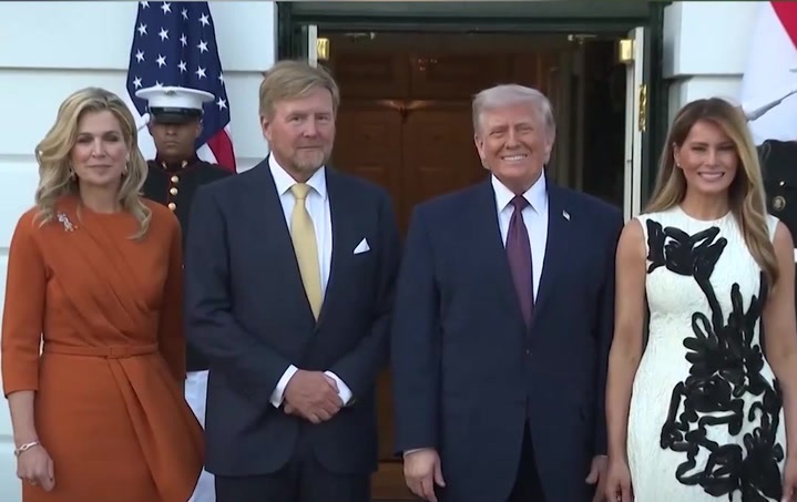 ادعای وال استریت ژورنال: ترامپ به پادشاه هلند گفت می‌خواهد هرچه سریعتر به جنگ ایران پایان دهد / او ادعا کرد تنها راه برای بازگرداندن تهران به میز مذاکره، افزایش فشار است