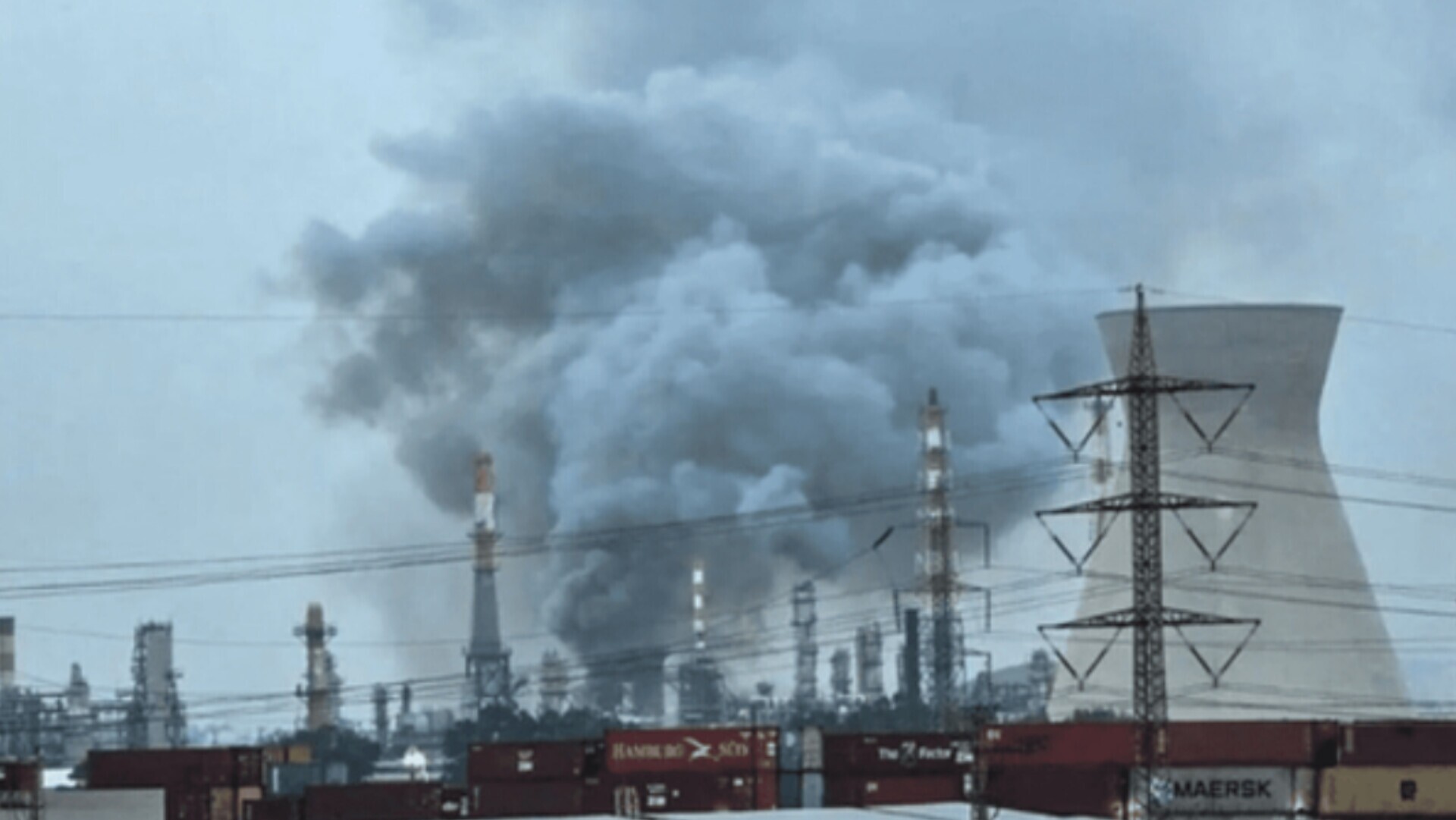 اکونومیست: جنگ [علیه ایران] فشار مالی سنگینی بر صندوق‌های ثروت ملی کشورهای عرب خلیج فارس وارد می‌کند/ این کشورها مجبور هستند که ۲۵ میلیارد دلار خسارت به زیرساخت‌های نفت و گاز، هزینه‌های بازسازی ذخایر موشک‌های رهگیر و حمایت از اقتصادهای رو به رکود داخلی را بپردازند