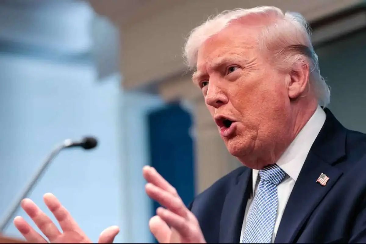 اکسیوس: ترامپ آتش‌بس بین اسرائیل و لبنان را فقط چند دقیقه پس از جلسه فوری نتانیاهو و کابینه امنیتی او جهت رأی‌گیری برای این موضوع، اعلام کرد