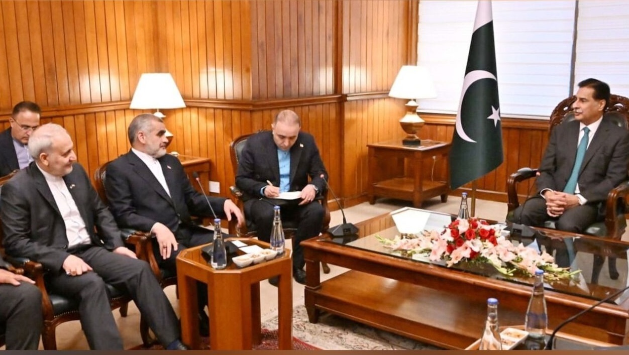 رئیس مجلس پاکستان در دیدار با هیات پارلمانی ایران: به تسهیل مذاکرات معنادار بین تهران و واشنگتن ادامه می دهیم