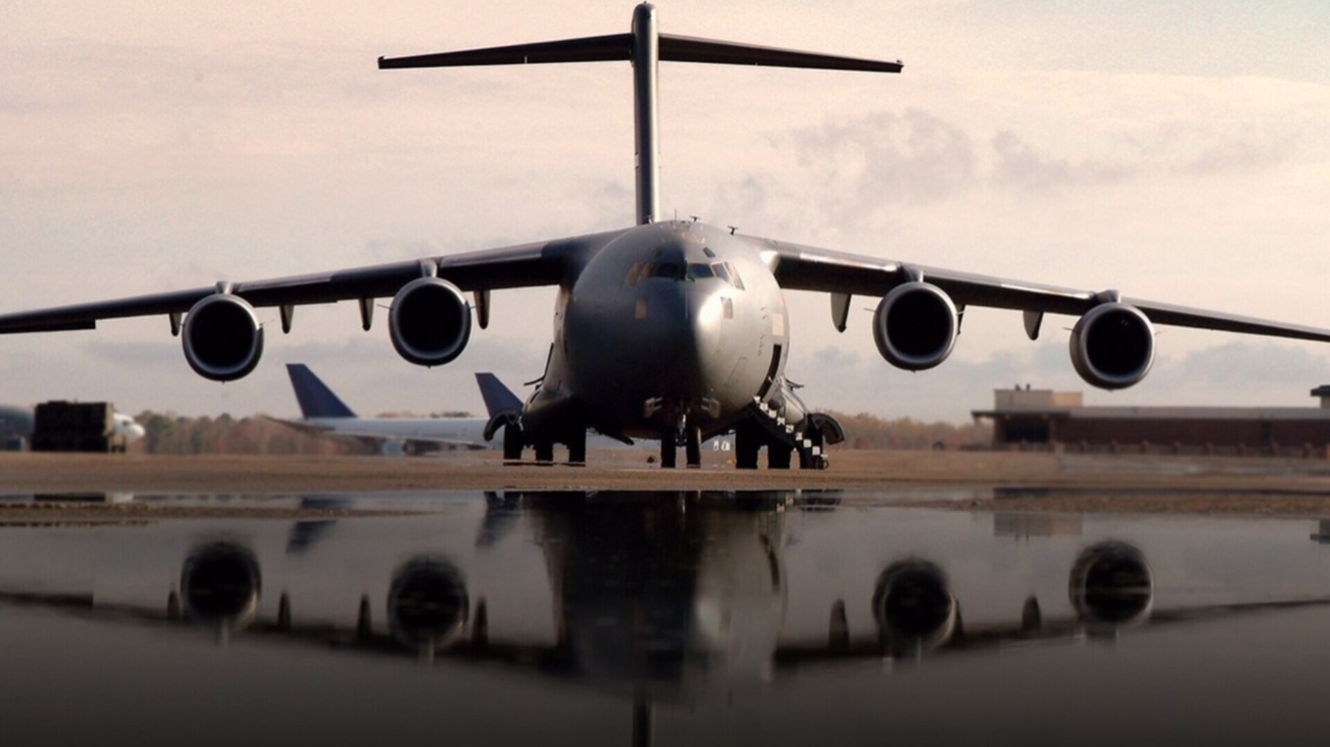 تسنیم: اعلام وضعیت اضطراری از سوی یک هواپیمای آمریکایی در نزدیکی سواحل مصر