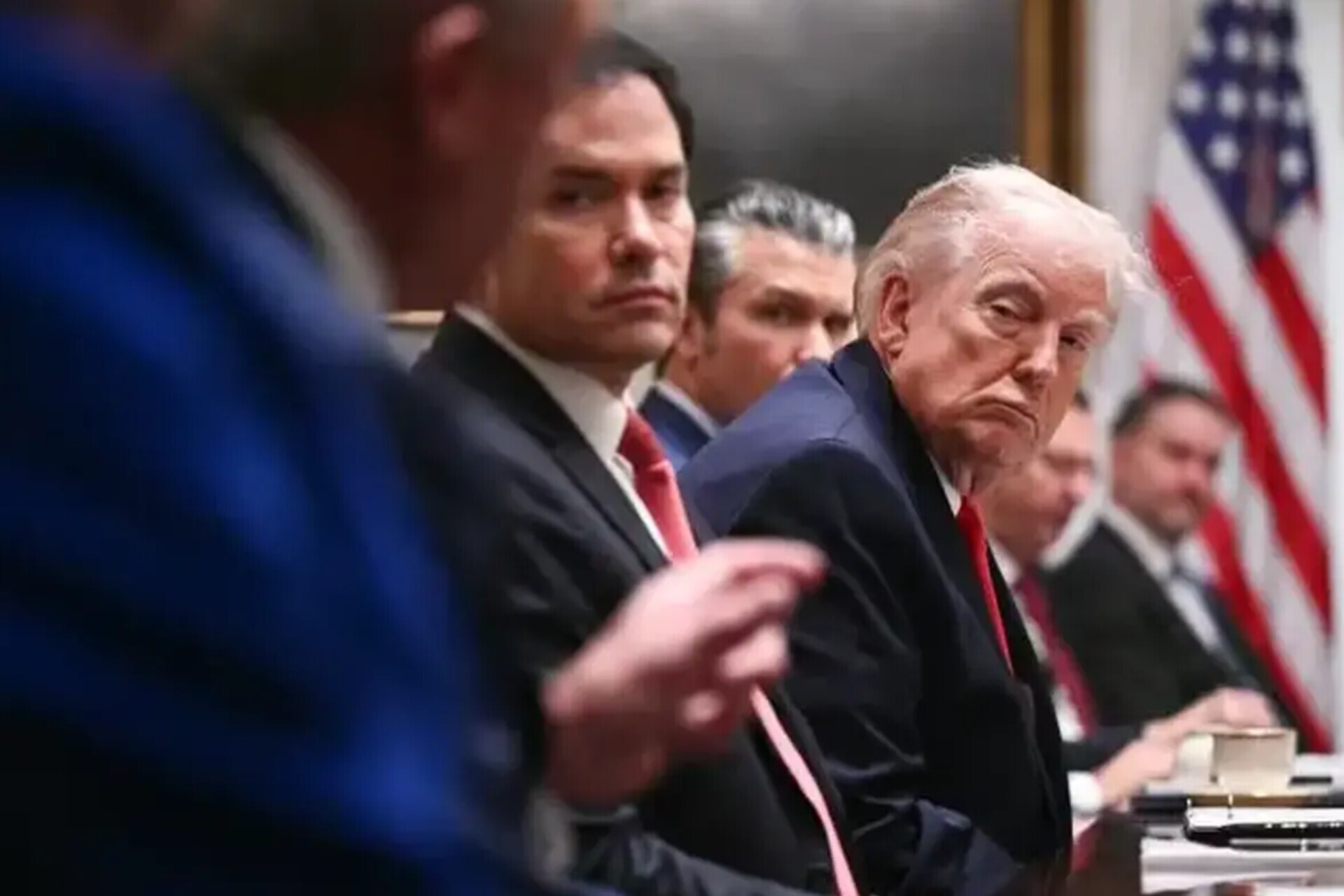 تنکرترکرز:2کشتی که قصد داشتند از تنگه هرمز بدون اجازه خارج شده با تیراندازی سپاه برگردانده شدند/وال استریت ژورنال: ۲۰کشتی که برای عبور از تنگه صف کشیده بودند به سمت عمان بازگشتند/الجزیره: نتایج دیدار هئیت پاکستانی که به امریکا رفته زمان برگزاری دیدار تهران و واشنگتن را تعیین میکند/قرارگاه خاتم: کنترل تنگه هرمز به حالت قبل برگشت/آسوشیتدپرس: آمادگی چین برای دریافت اورانیوم غنی‌شده ایران