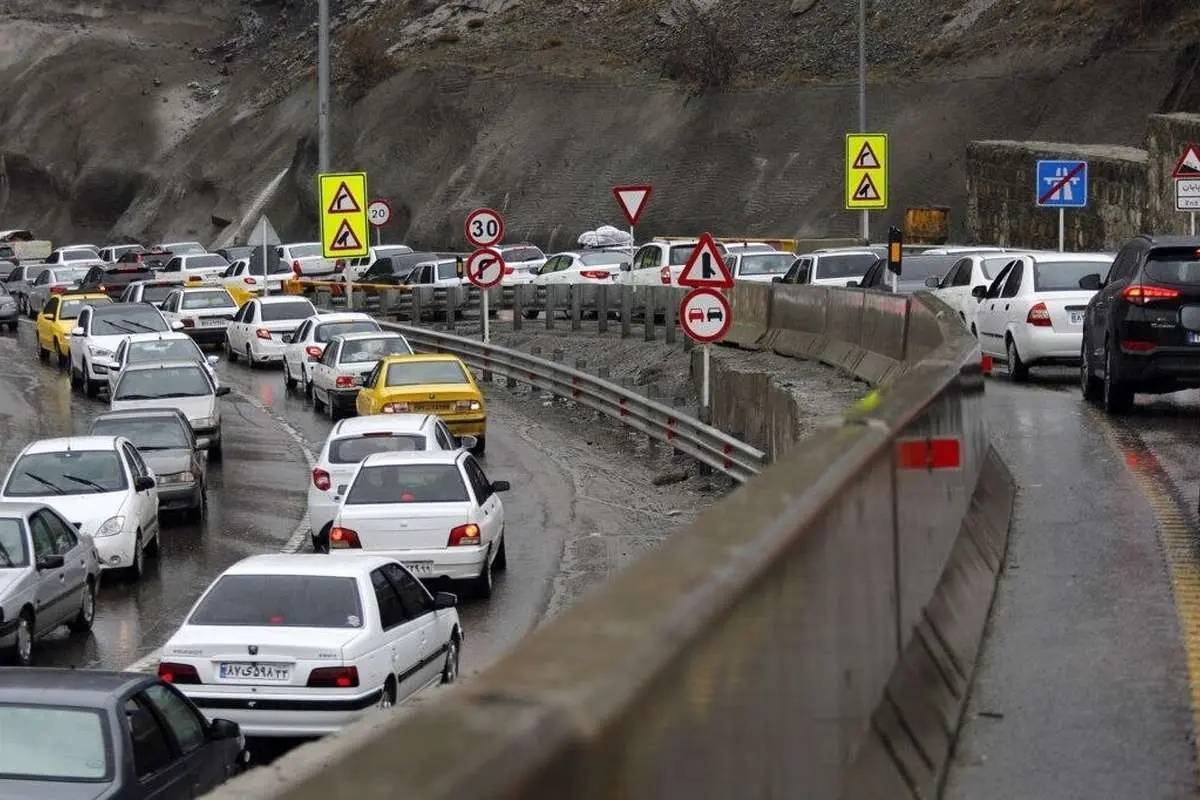 پلیس راه: احتمال یک‌ طرفه شدن جاده چالوس و آزاد راه تهران ـ شمال/ بارش باران در ۱۰ استان