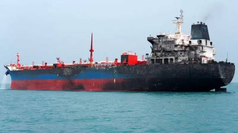 مهر: صدای انفجار و فعال شدن پدافند در شرق تهران / نیویورکتایمز: قیمت نفت از ۱۱۳ دلار گذشت؛ قیمت قبل از جنگ ۷۲.۴۸ دلار بود / کلش ریپورت، رسانه ترک: اصابت موشکهای ایران به تلآویو، کریات گات و اشکلون در اسرائیل / ایرنا: حمله به فرستنده رادیویی بندرعباس با یک شهید و یک مجروح / ادعای اسکای نیوز از قول دیپلمات قطری: در حال حاضر هیچ تلاش میانجیگرانهای در جریان نیست