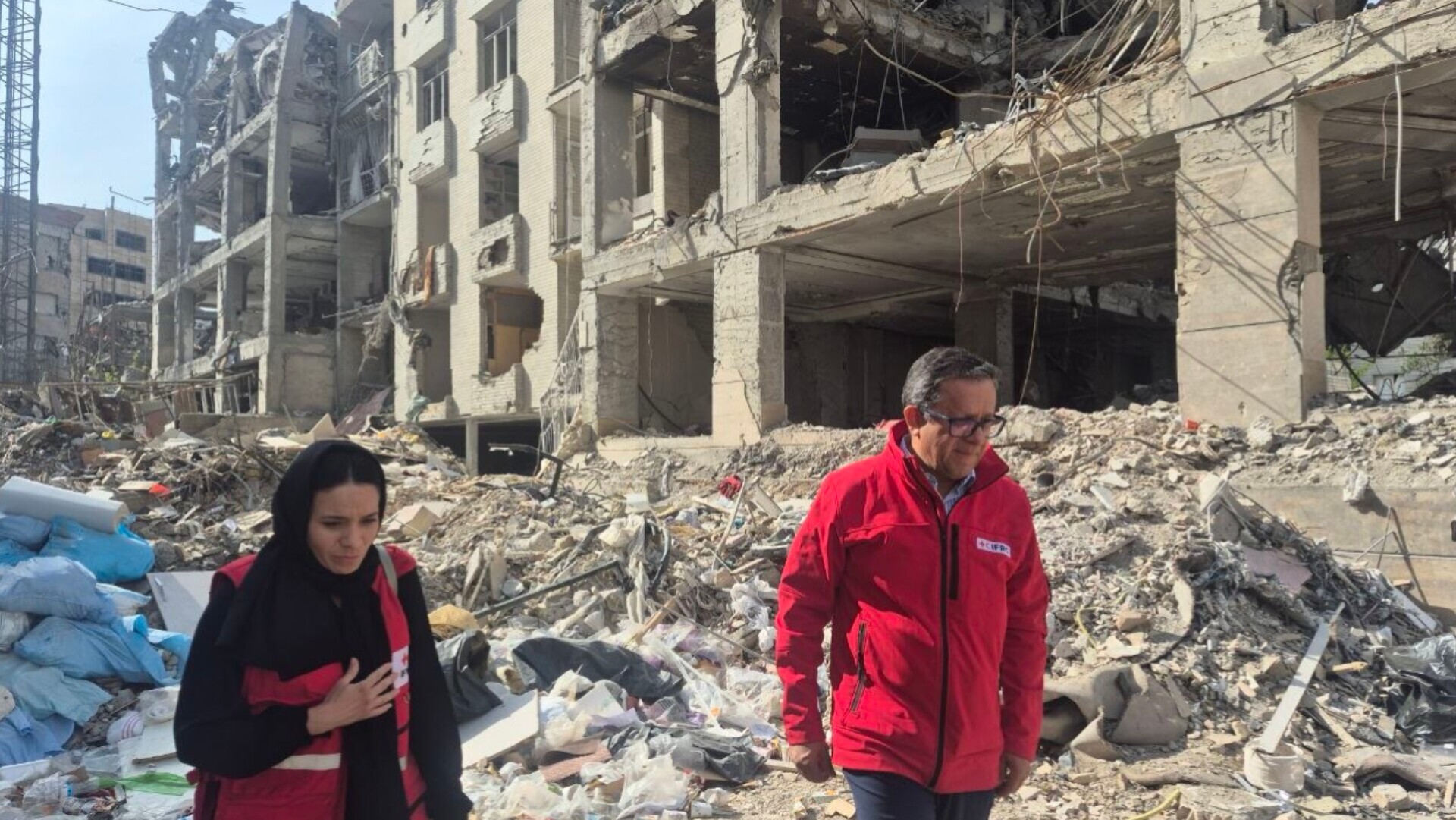 ببینید/ بازدید نماینده صلیب سرخ از انستیتو پاستور ایران