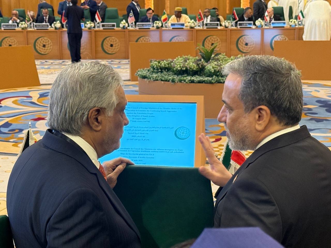 گفت‌وگوی تلفنی وزرای خارجه ایران و پاکستان درباره آخرین تحولات بین‌المللی