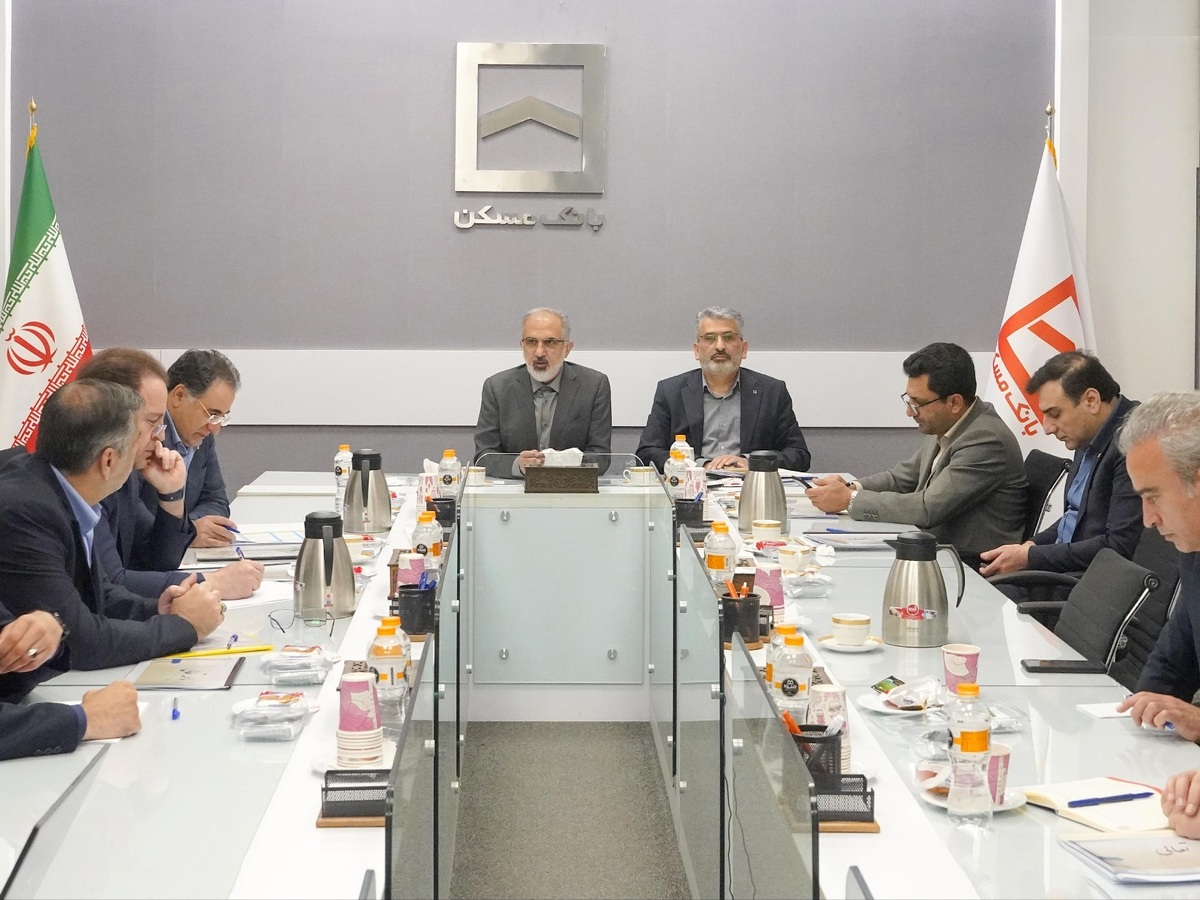 دکتر خورسندیان:

رشد منابع در بانک مسکن ۳.۵ برابر شد/ تحقق ۱۳۱ درصدی اهداف سال ۱۴۰۴