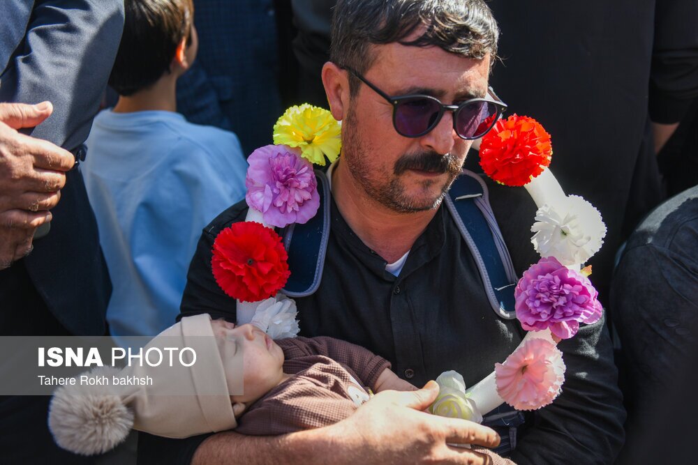 تصاویر: بازگشت ۹ دریادل ناو دنا به شیراز