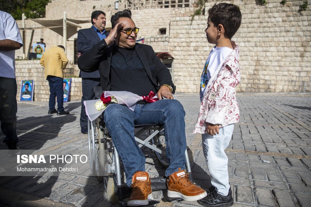 تصاویر: بازگشت ۹ دریادل ناو دنا به شیراز