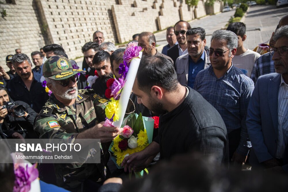 تصاویر: بازگشت ۹ دریادل ناو دنا به شیراز