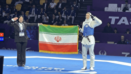 ببینید/  دور افتخار و سلام نظامی حنا زرین کمر با پرچم ایران