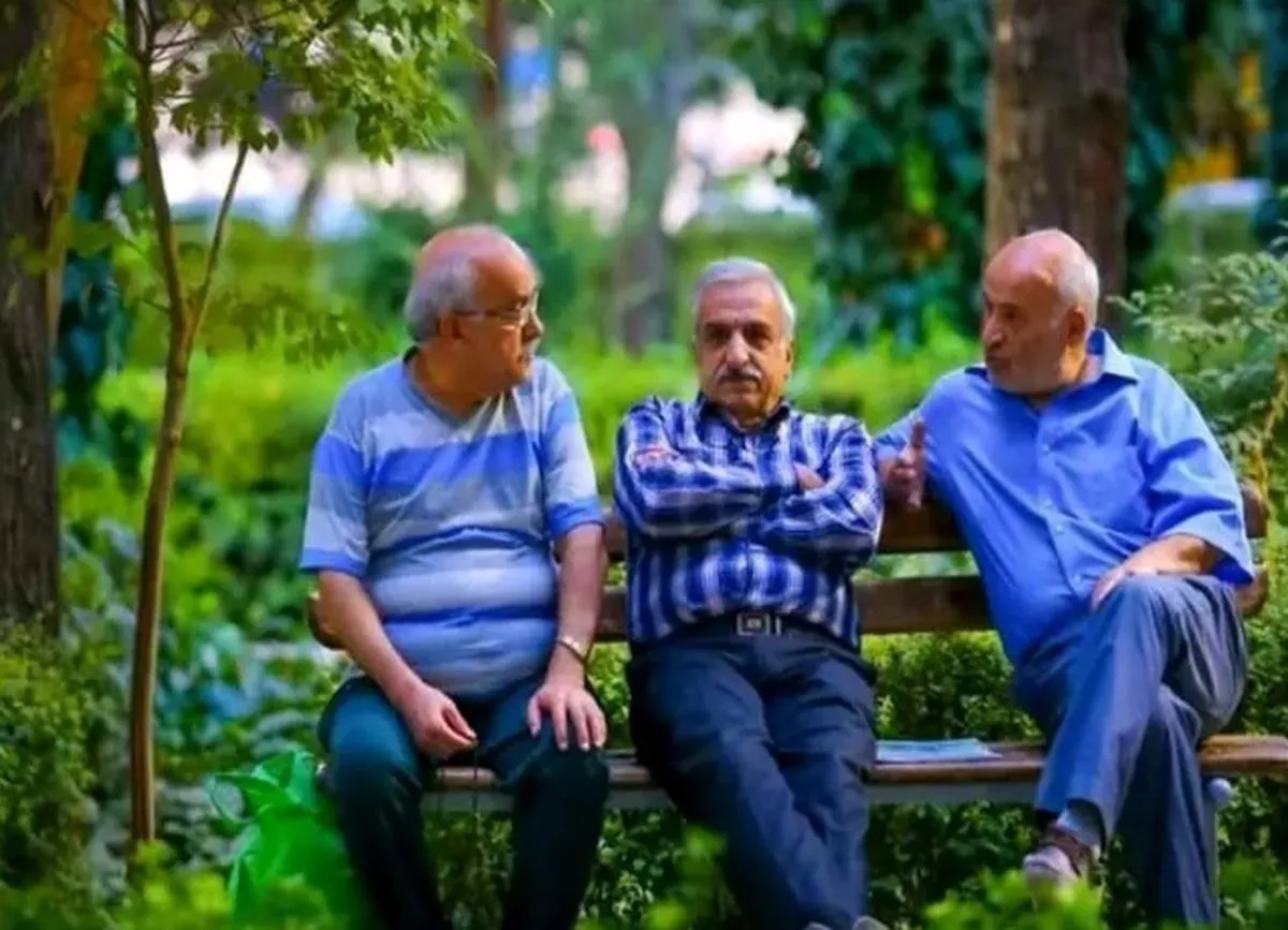 حقوق فروردین‌ماه بازنشستگان کشوری و گروه فولاد بر اساس احکام جدید واریز شد