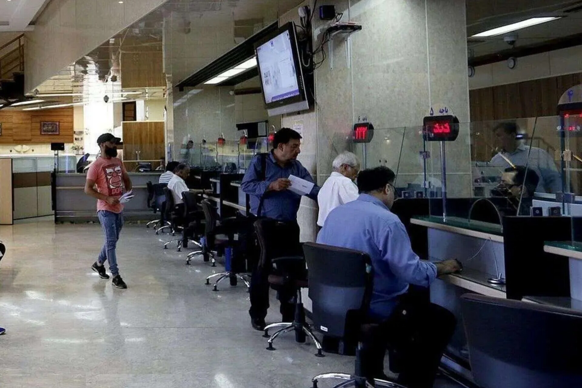 سازمان اداری و استخدامی: آغاز به کار ادارات استان تهران با حضور ۲۰ درصدی کارکنان