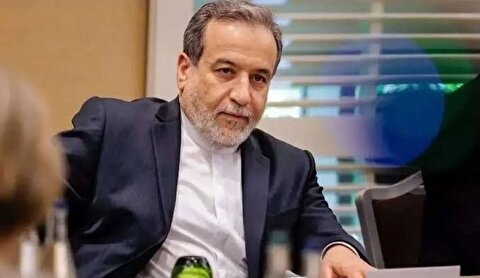 عراقچی: طرف آمریکایی در چند روز اخیر از طریق کشور‌های دوست پیام‌های مختلف فرستاده / در پیام‌ها ایده‌هایی مطرح کردند که به مقامات عالی منتقل شد و اگر لازم باشد موضعی گرفته شود، آنها اعلام خواهند کرد