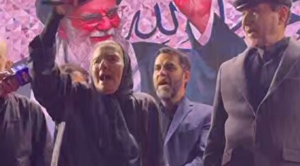 ویدیو / میانداری فریده‌ سپاه‌منصور با شعار «مرگ بر وطن‌فروش خائن»