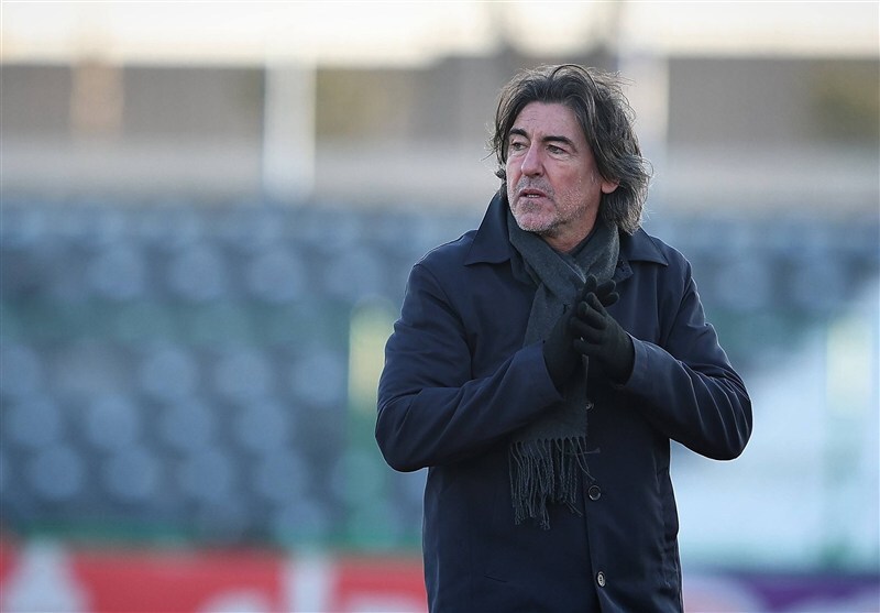 ساپینتو از باشگاه استقلال شکایت کرد