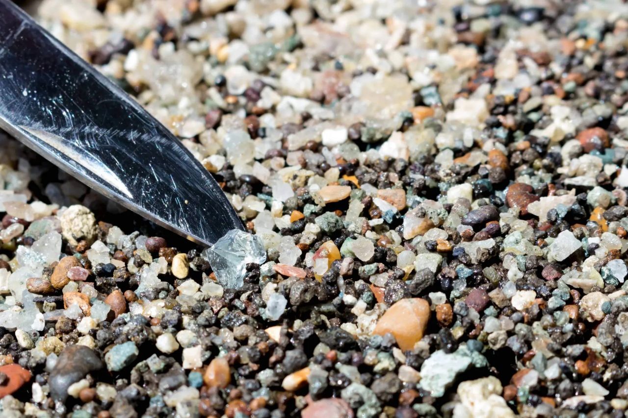 نقطه‌ای از زمین وجود دارد که می‌توانید دنبال الماس بگردید و هر چه یافتید، مال خودتان است