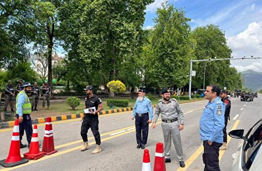 رویترز به نقل از منبع پاکستانی: اوضاع خوب و مذاکرات طبق برنامه پیش می‌رود/ ایرنا: تدابیر امنیتی در پایتخت پاکستان برای تأمین امنیت هیأت‌های خارجی/ المیادین: آمریکایی‌ها گفته‌اند که ممکن است با برداشتن «غیر علنی» محاصره موافقت کنند/ قالیباف: مذاکره زیر سایهٔ تهدید را نمی‌پذیریم؛ برای رو کردن کارت‌های جدید در میدان نبرد آماده شده‌ایم