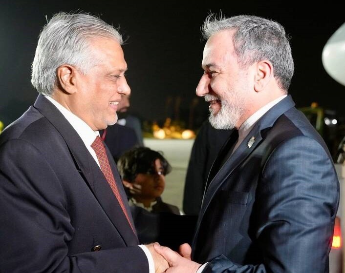 وزارت خارجه پاکستان: کانال‌های ارتباطی با مقامات در واشنگتن و تهران همچنان باز است / نسبت به تداوم تسهیل روند گفت‌و‌گو‌ها میان دو طرف کاملاً متعهد خواهیم ماند / رایزنی با کشور‌های مختلف در زمینه حفظ آرامش و ثبات در منطقه خاورمیانه در جریان است