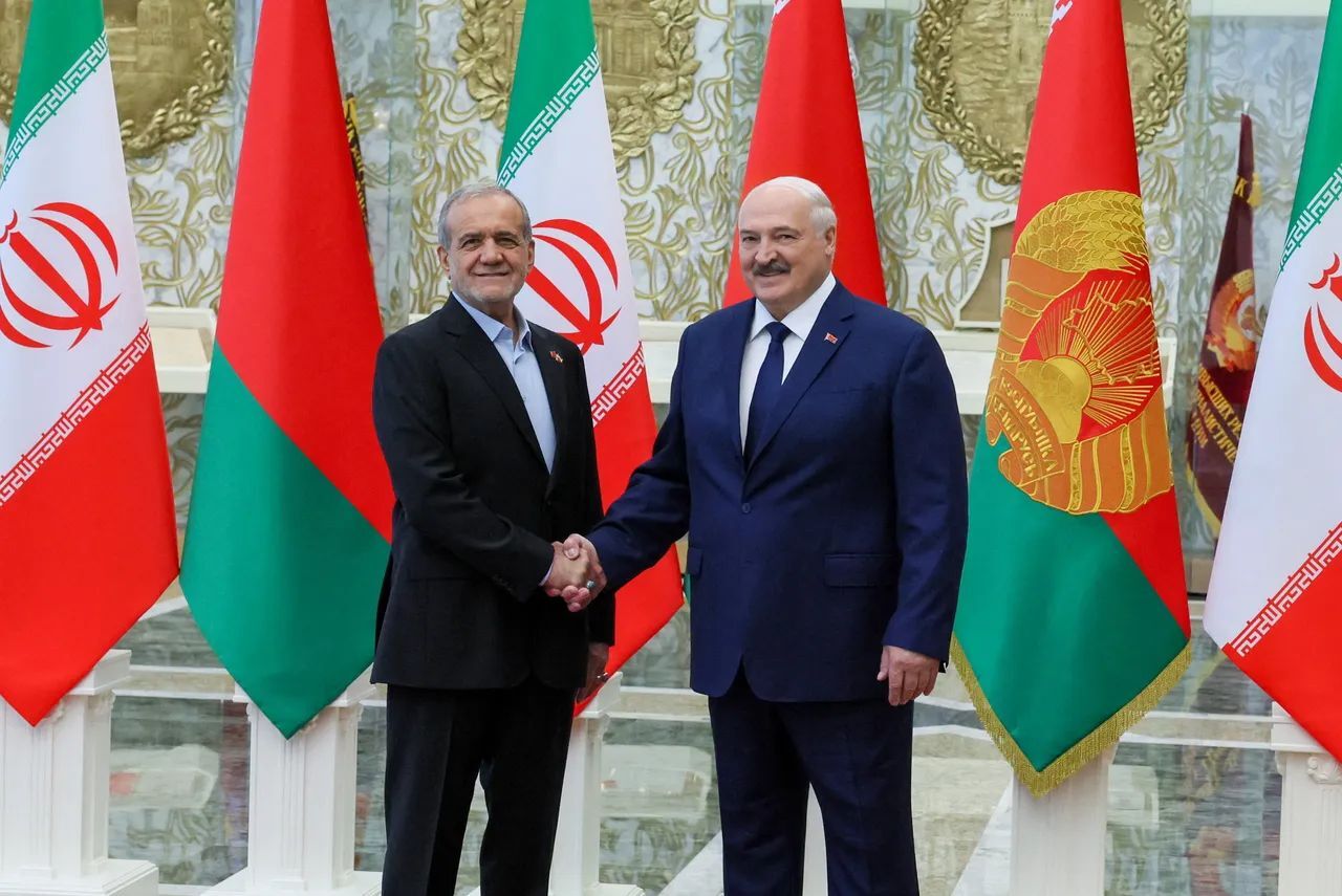 گفت‌وگوی تلفنی روسای جمهور ایران و بلاروس/ پزشکیان: در جریان مذاکرات دو بار به ایران حمله شد؛ احتمال تکرار چنین اقداماتی وجود دارد/ لوکاشنکو: بدون وجود اعتماد متقابل، مذاکره نمی‌تواند به نتیجه پایدار برسد