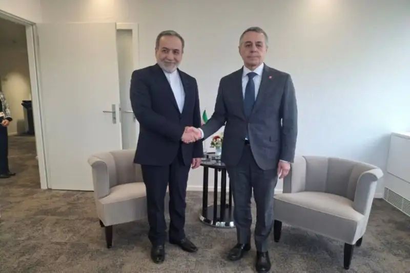 گفت‌وگوی تلفنی وزرای خارجه ایران و سوئیس درباره جنگ علیه ایران