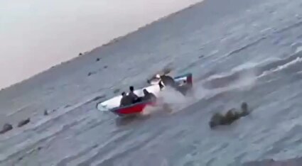 ببینید / قایق‌سواری در دریاچه هامون پس از سال ۹۳؛ هامون پس از ۱۲ سال مجددا پر آب شد