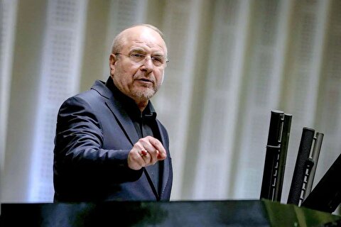 قالیباف: ما احتمال حمله نظامی، مخصوصاً حملات تروریستی را کم نمی‌دانیم/ مسئولان اجرایی کشور به این موضوع توجه دارند که جنگ وارد مرحله جدیدی شده/ ایرانیان خارج از کشور؛ خیلی از شما عزیزان ظرفیت‌های اقتصادی، ارتباطی و کارشناسی خوبی دارید؛ ایران امروز به تک‌تک شما نیاز دارد/ دشمن با دقت ما را رصد می‌کند و نباید اطلاعاتی بدهیم که از آن‌ها سوءاستفاده کند