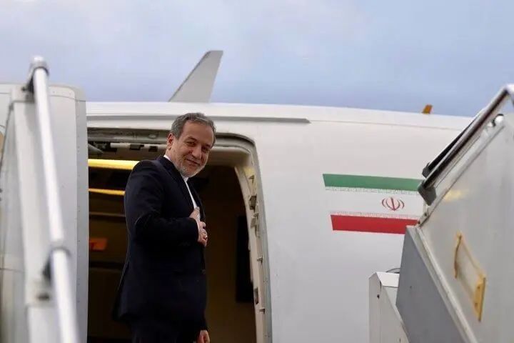 تسنیم: عراقچی از چین برگشت و به اسلام‌آباد نرفت